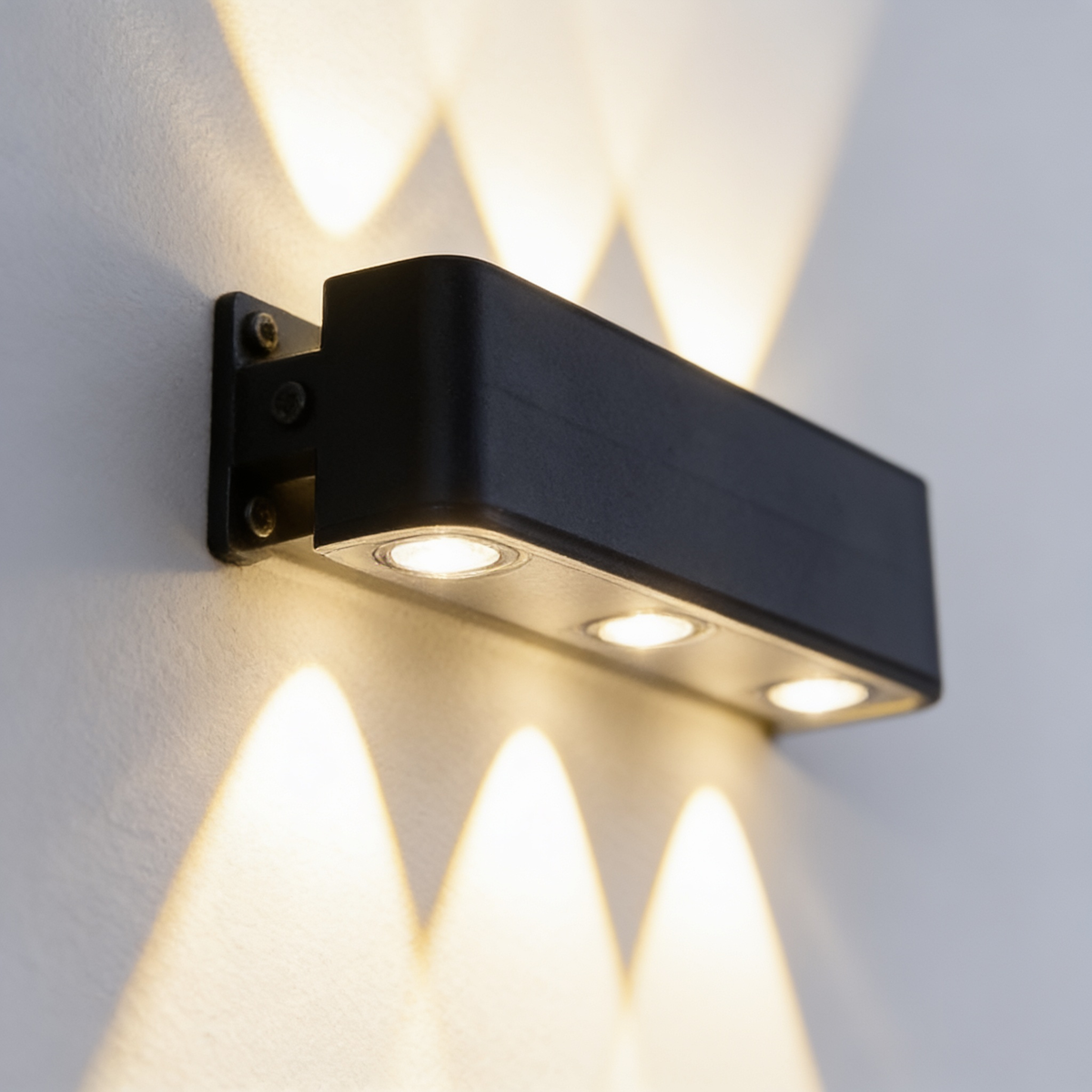 Solar Wall Washer Light, 6 LED Outdoor Wall Light, IP44